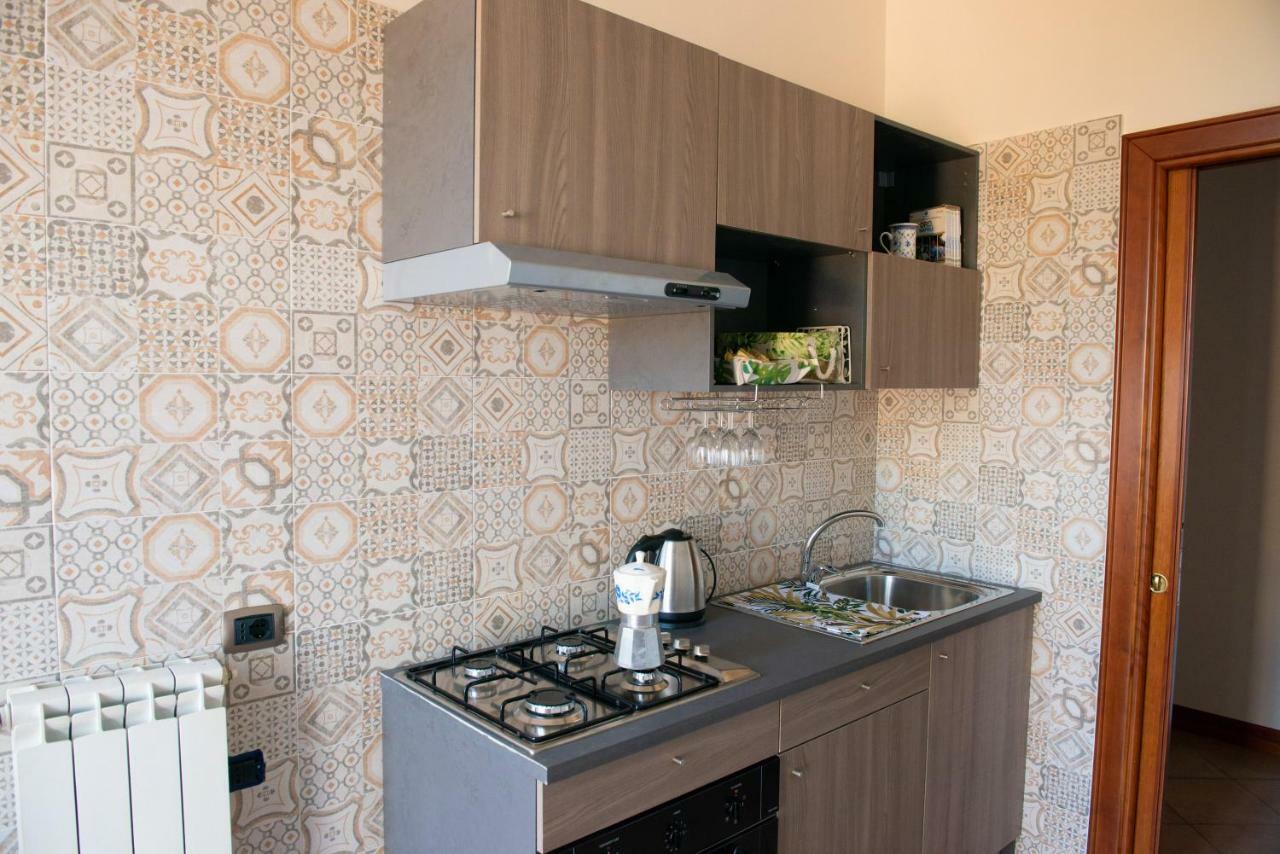 Villa Lucia Terrazza Panoramica กาสเตลลัมมาเร ดิ สตาเบีย ภายนอก รูปภาพ