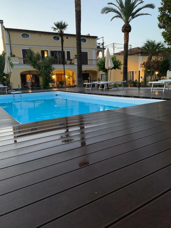 Villa Lucia Terrazza Panoramica กาสเตลลัมมาเร ดิ สตาเบีย ภายนอก รูปภาพ