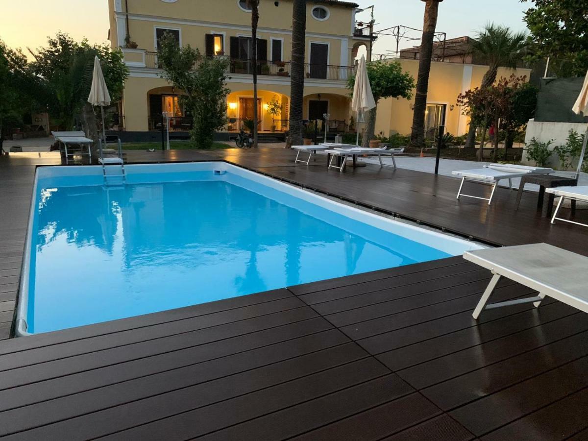 Villa Lucia Terrazza Panoramica กาสเตลลัมมาเร ดิ สตาเบีย ภายนอก รูปภาพ